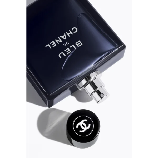 BLEU DE CHANEL EAU DE TOILETTE SPRAY - Image 2